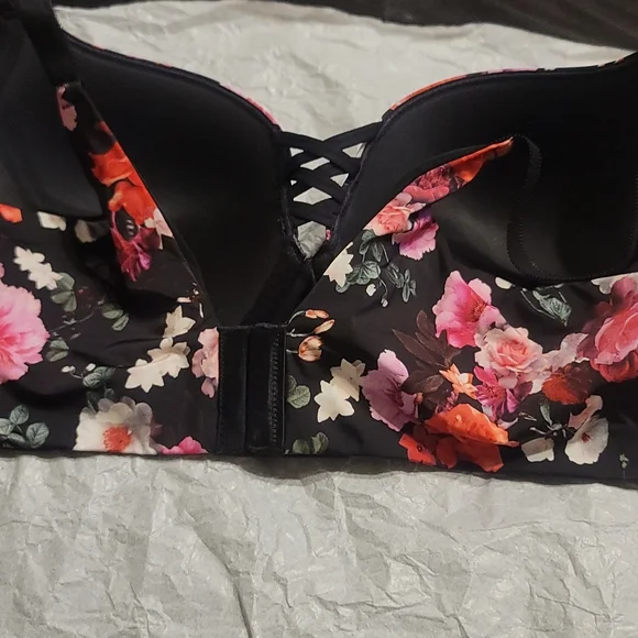 TORRID CURVE COLLECTION PUSH-UP PLUNGE BRA: BLACK/FLORAL: NWT: SZ 42D - Picture 5 of 5